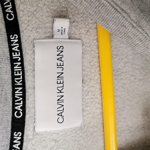 Medium Calvin Klein Gray Sweatshirt - Picture 3 of 4